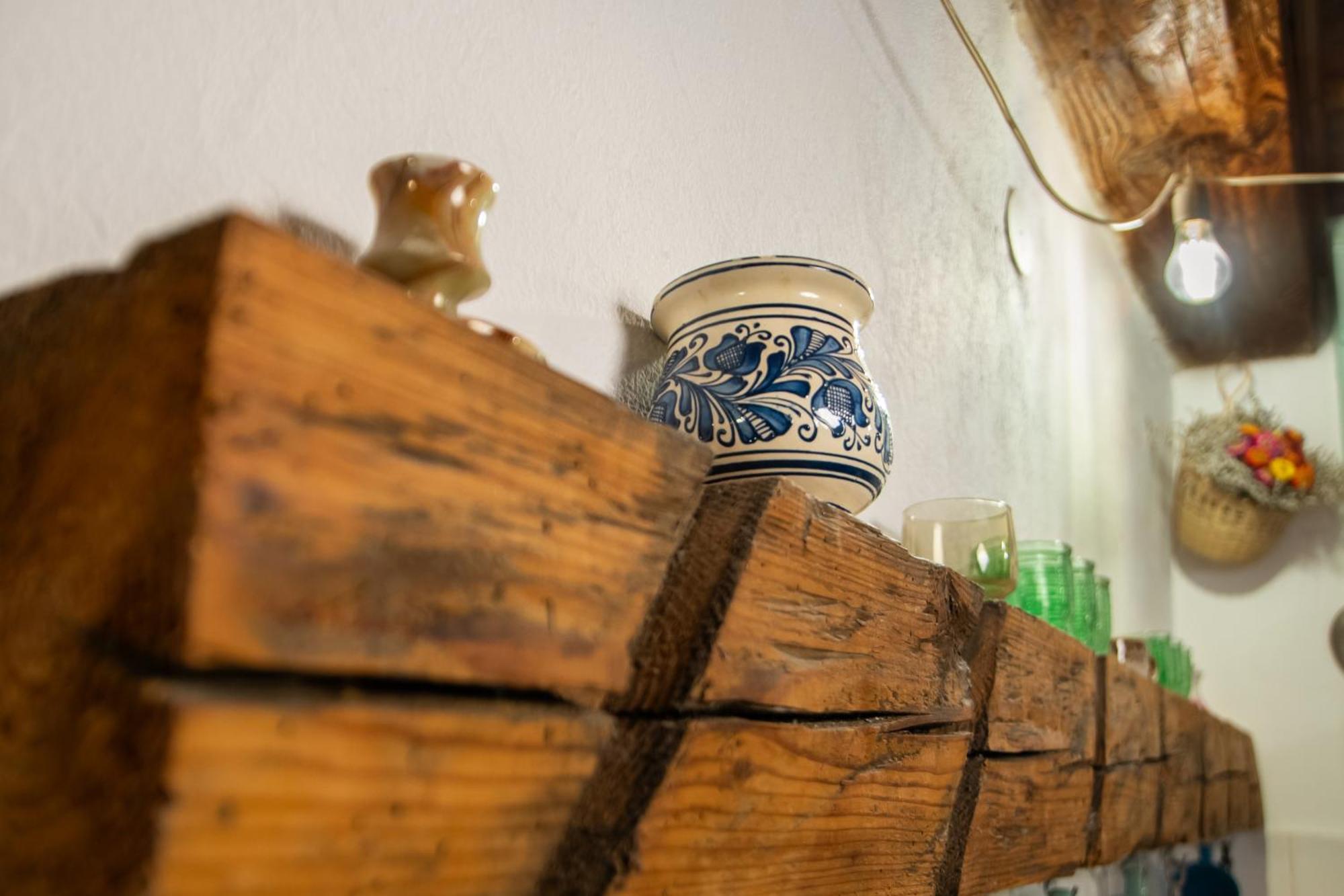 Bike House - 250-Year-Old Restored House In A Quiet Area Braşov Exteriör bild